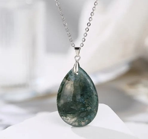 GREEN MOSS AGATE PENDANT NECKLACE - ABUNDANCE