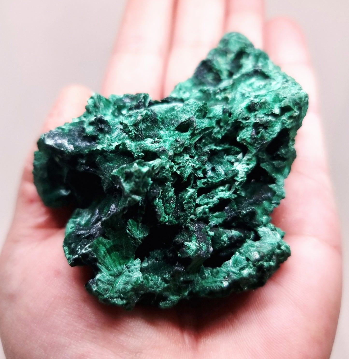 SILKY MALACHITE SPECIMEN ( 150 g ) - WEALTH