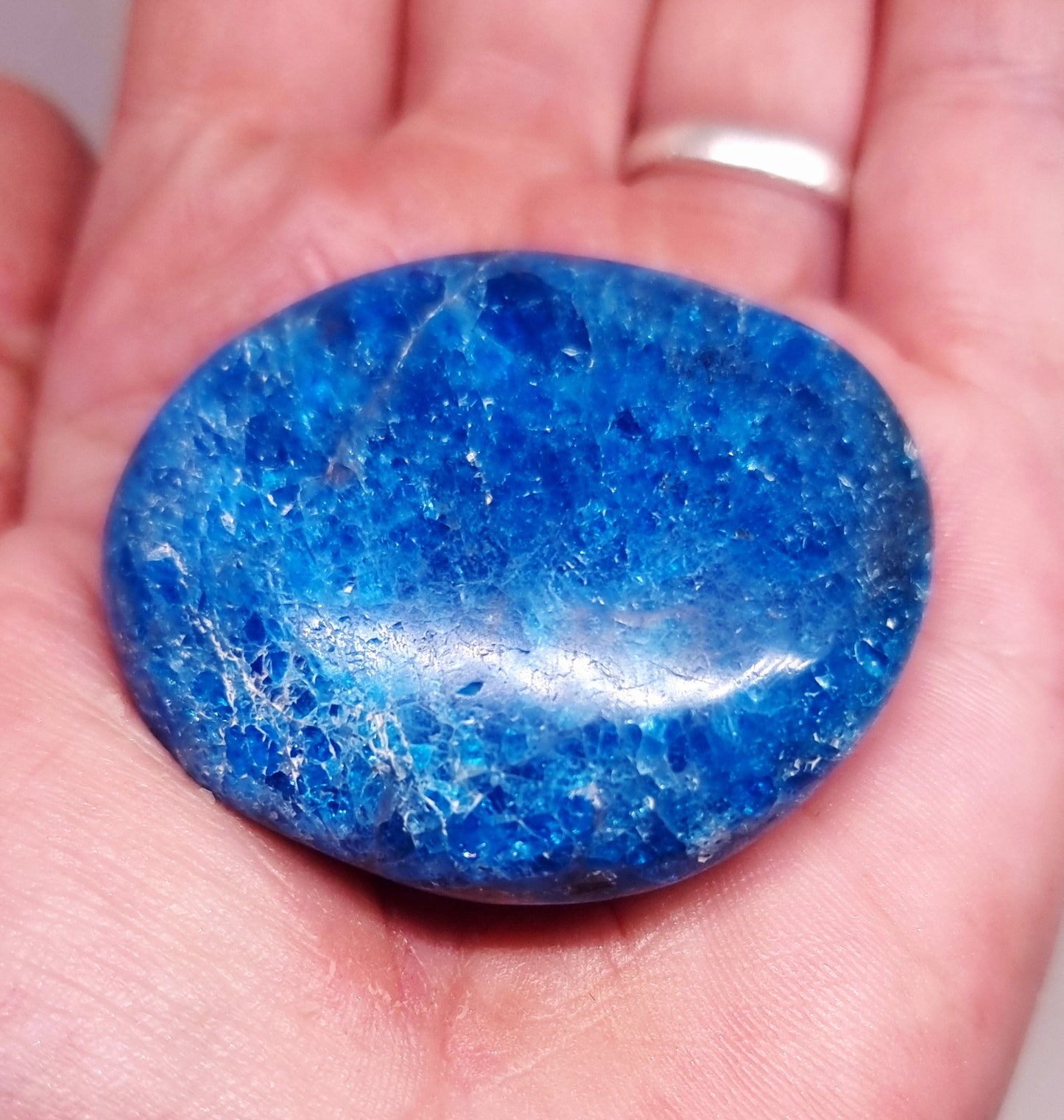 APATITE POLISHED GALLETS - THE STONE OF MANIFESTATION