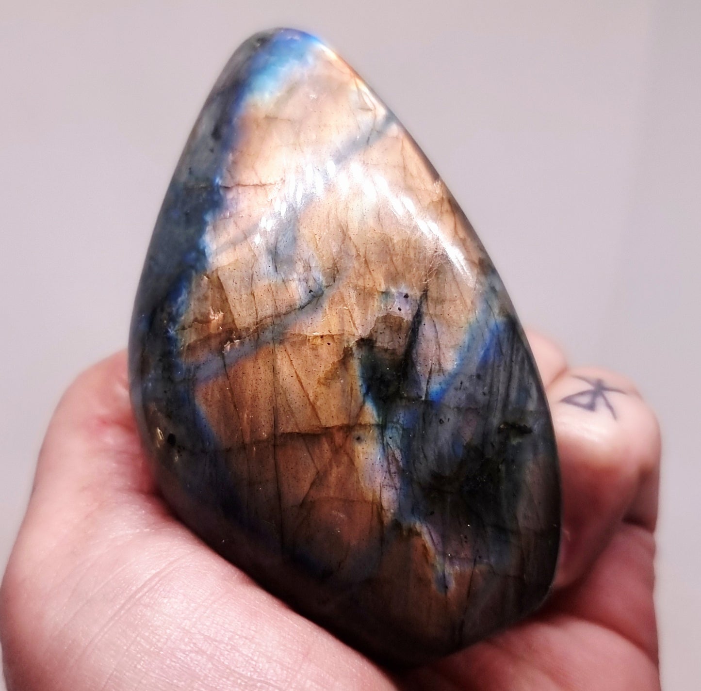 BLUE & ORANGE FLASH LABRADORITE FREEFORM 171 g - CLAIRVOYANCE