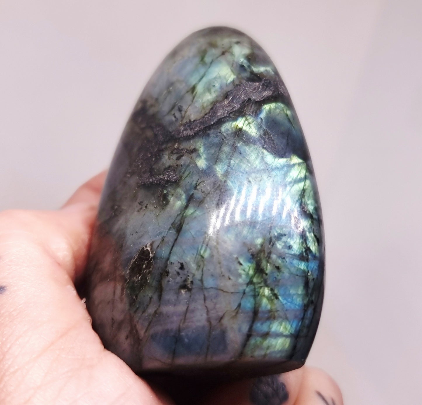 BLUE & GREEN FLASH LABRADORITE FREEFORM 167 g - CLAIRVOYANCE