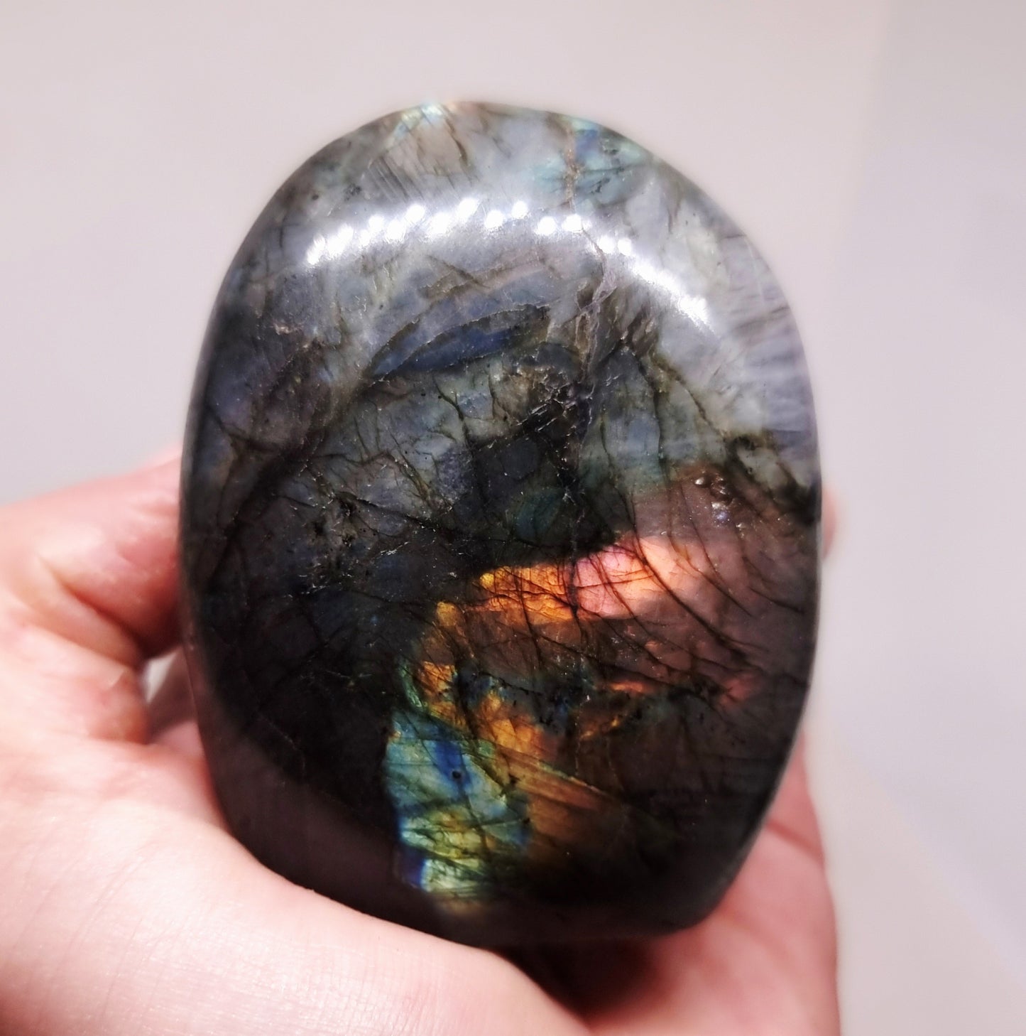 BLUE & GREEN FLASH LABRADORITE FREEFORM 230 g - CLAIRVOYANCE