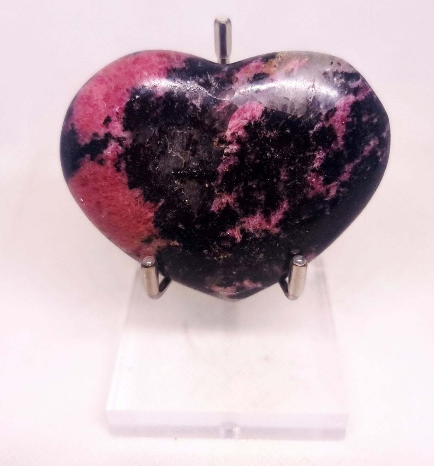 RHODONITE POLISHED HEART 7 x 6 cm - LOVE & COMPASSION
