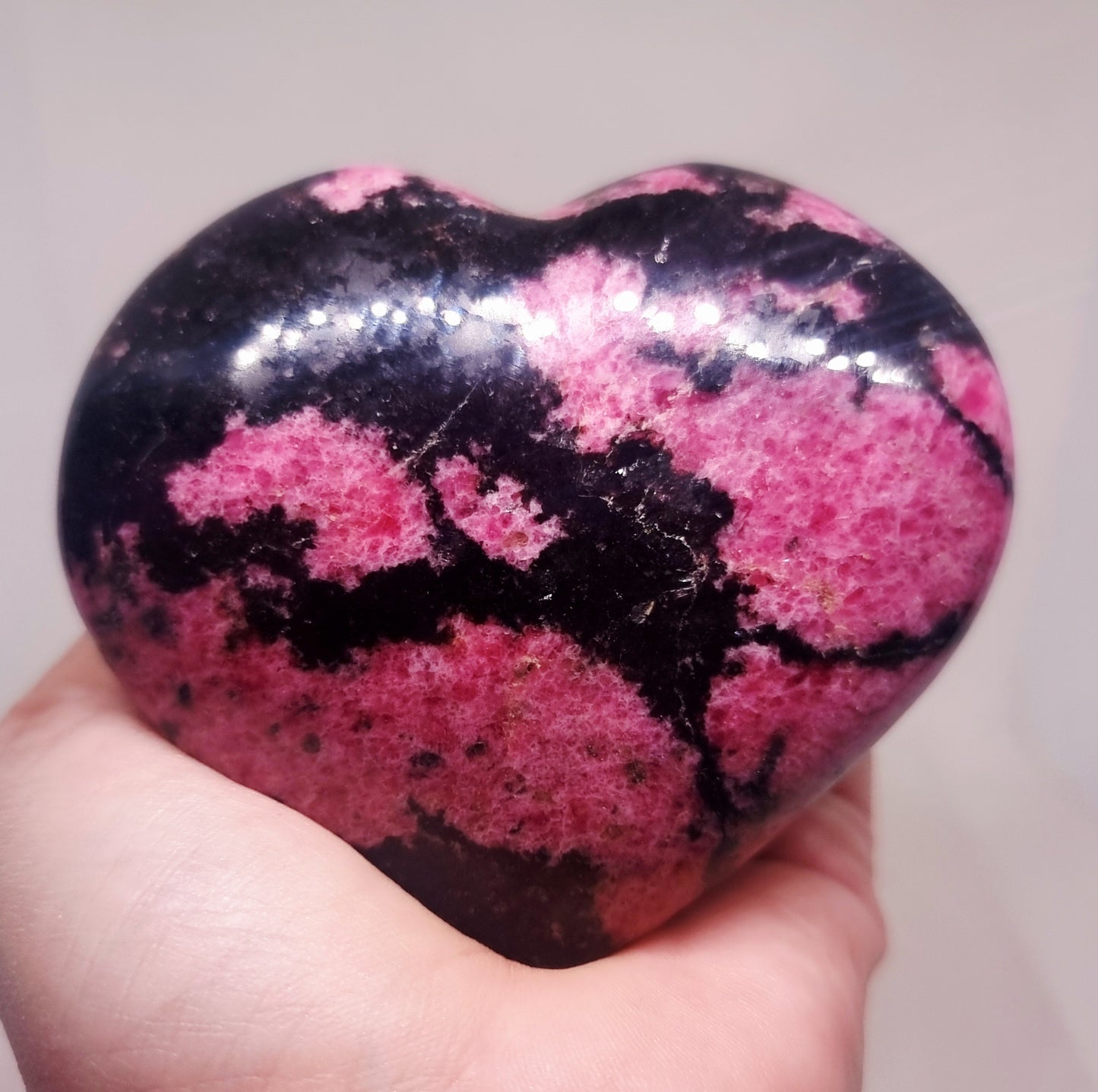 RHODONITE POLISHED HEART 432 g - LOVE & COMPASSION