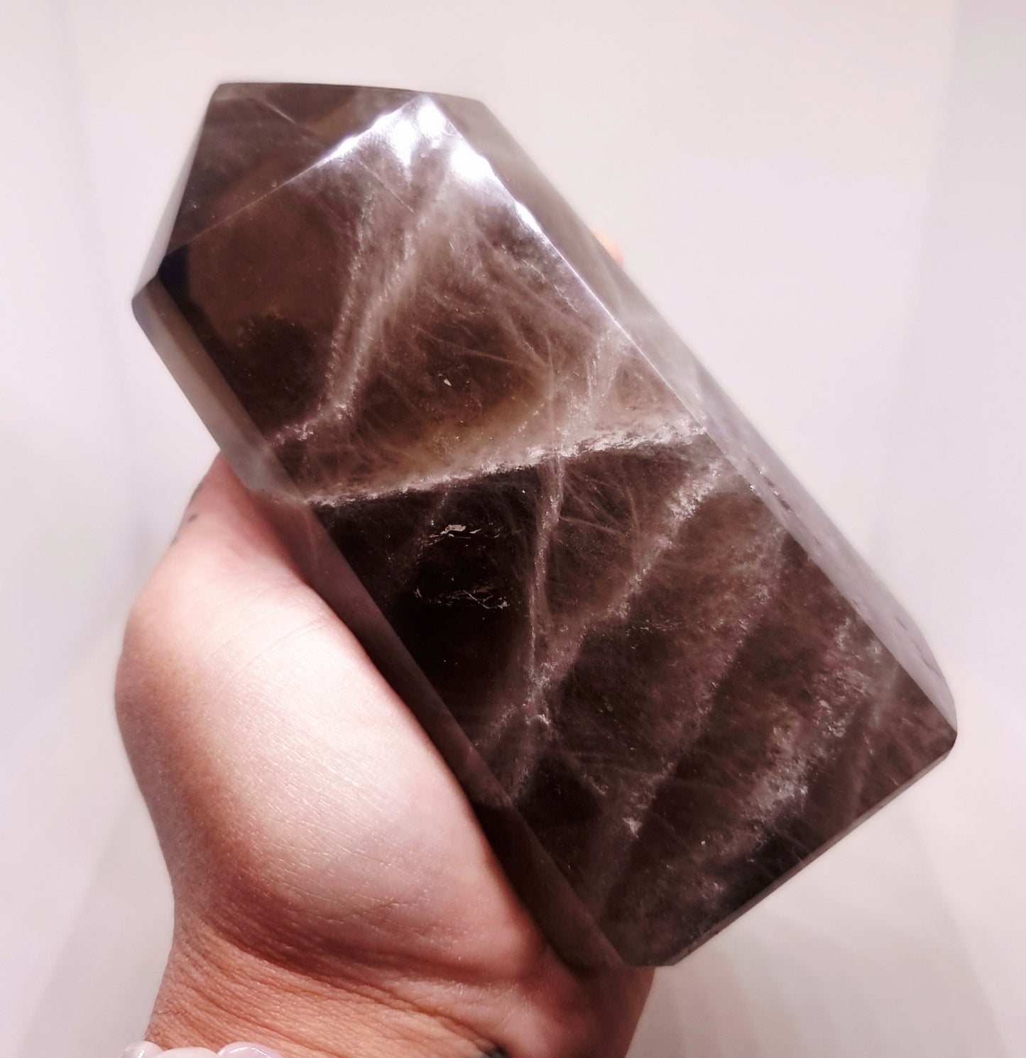 SMOKY WINDOW QUARTZ TOWER 635 g - GROUNDING & PROTECTION