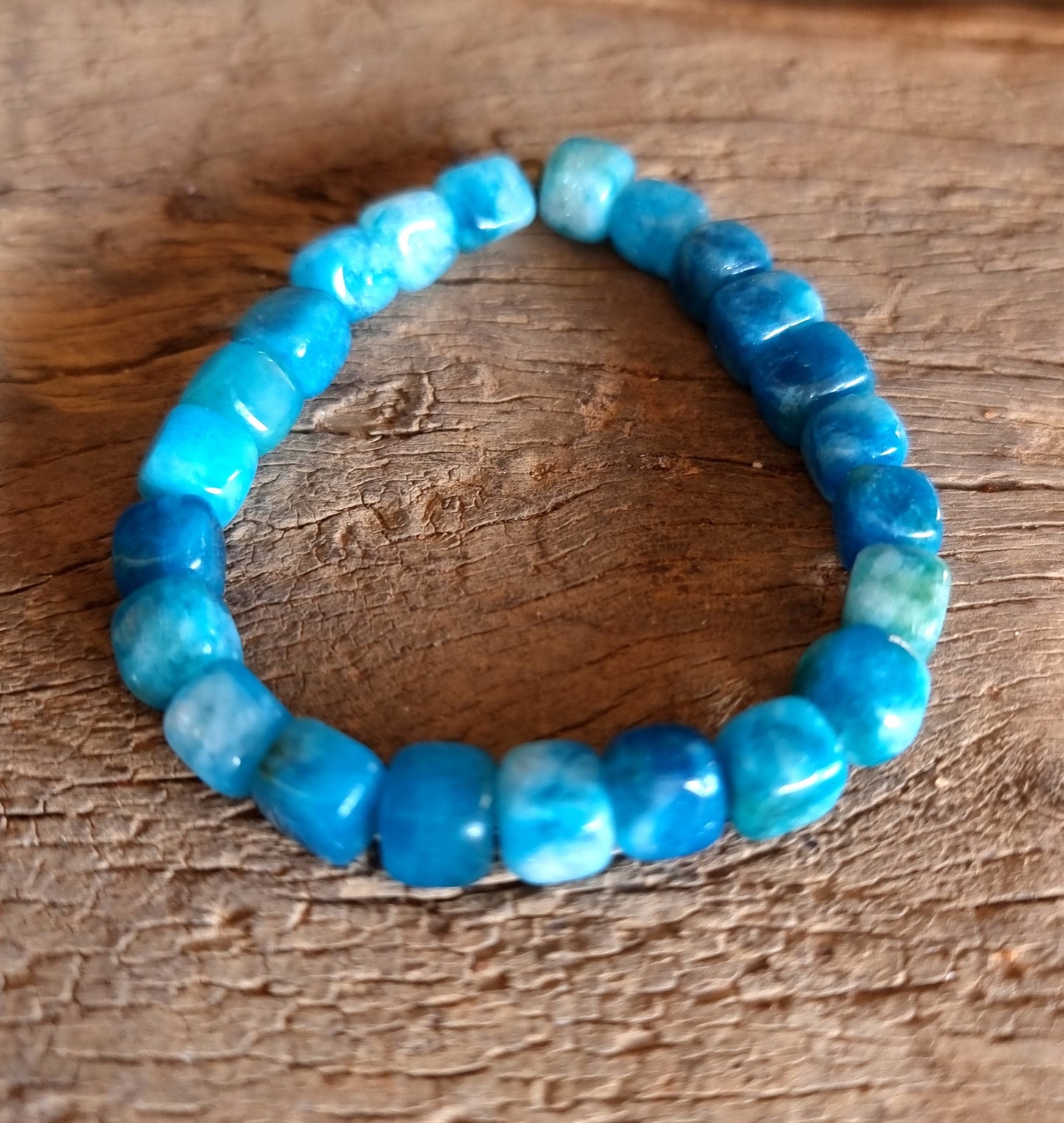 BLUE AGATE NUGGET BRACELET - CONFIDENCE