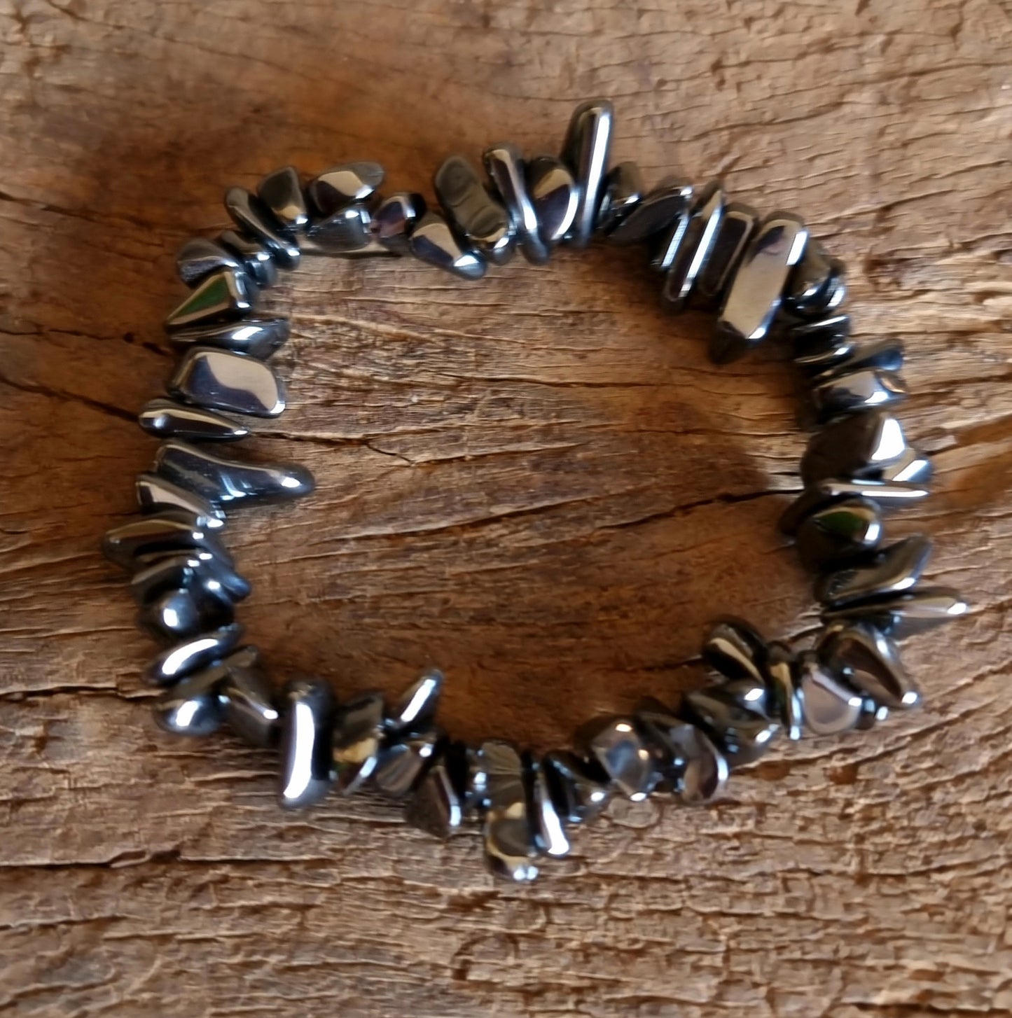 HEMATITE CHIPPED BRACELET - GROUNDING AND PROTECTION