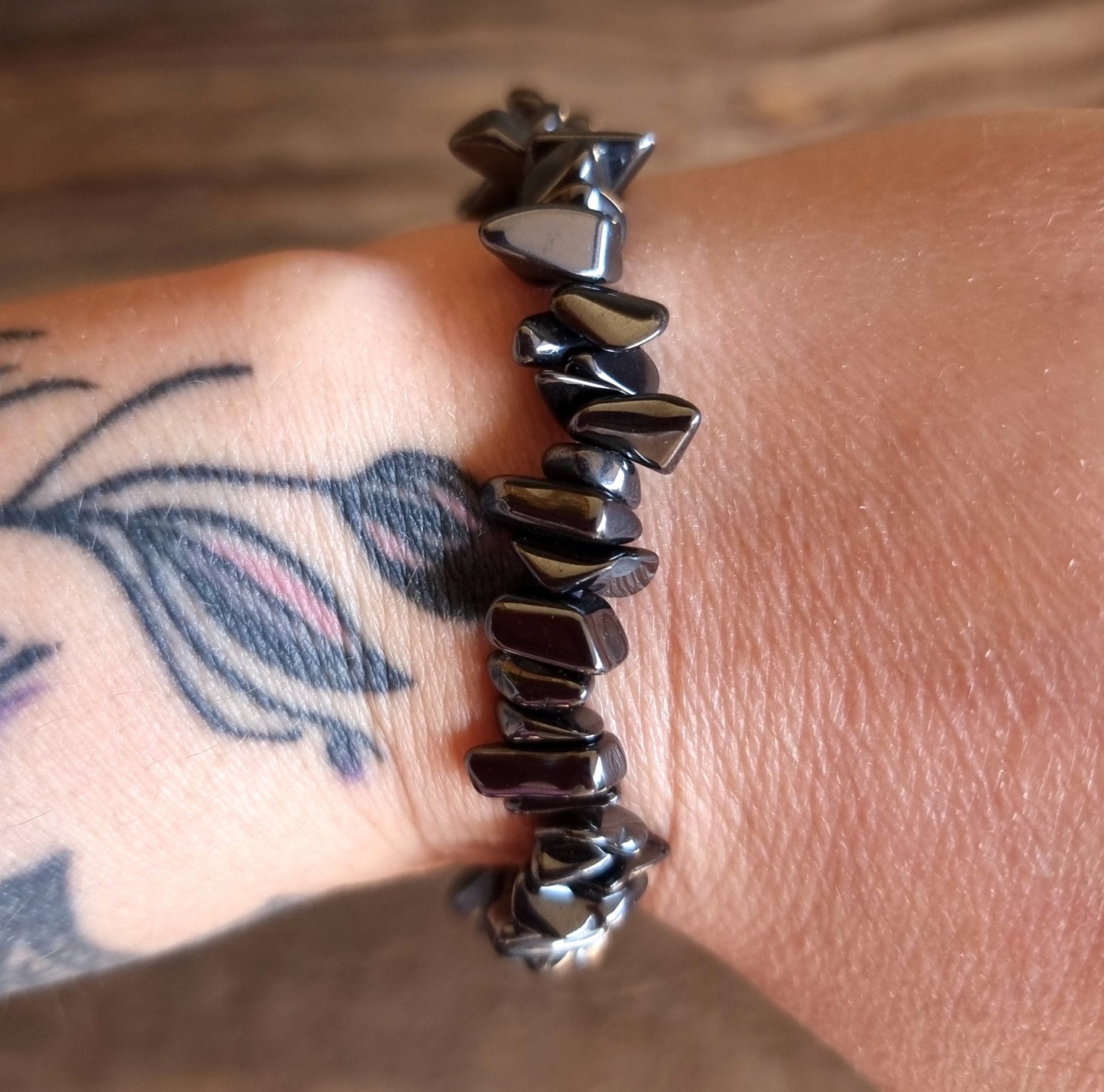 HEMATITE CHIPPED BRACELET - GROUNDING AND PROTECTION