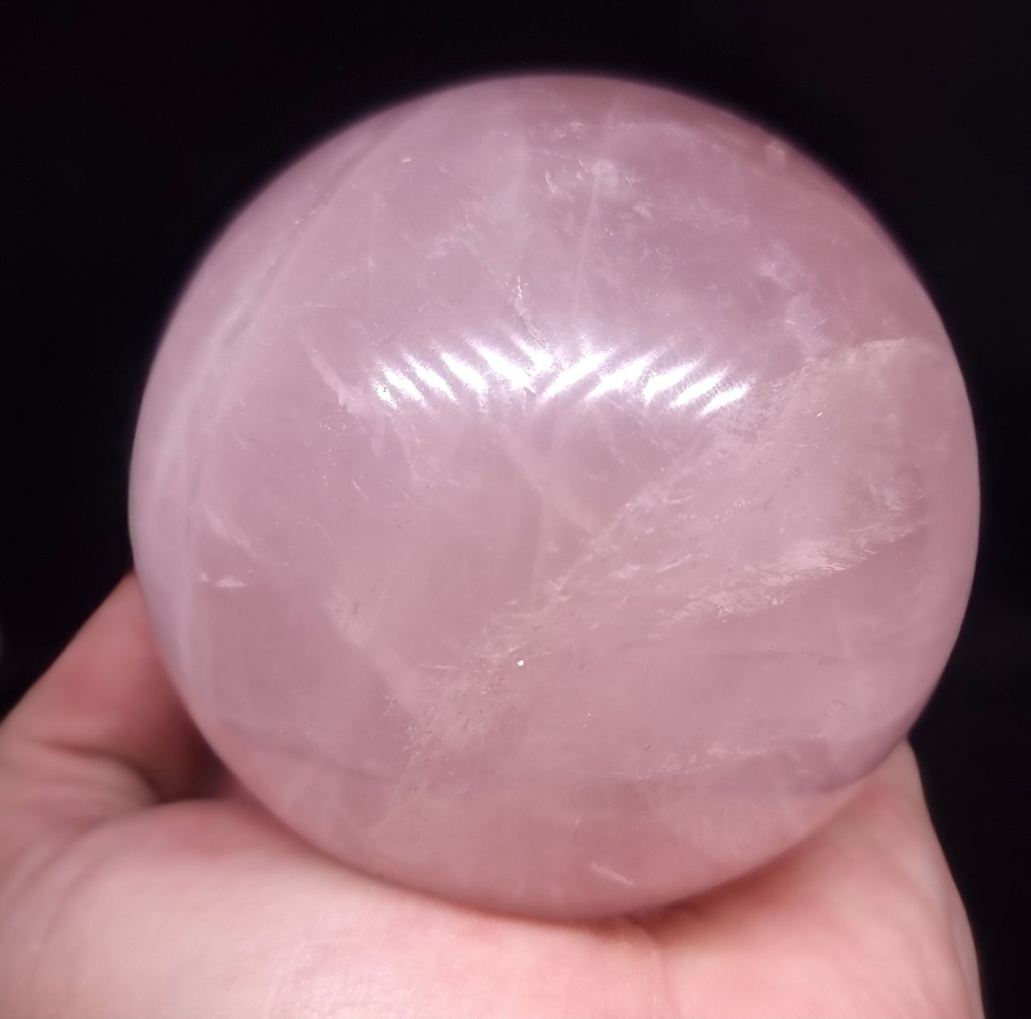 ROSE QUARTZ WITH STAR ASTERISM POLISHED SPHERE 6 cm ( 497g )