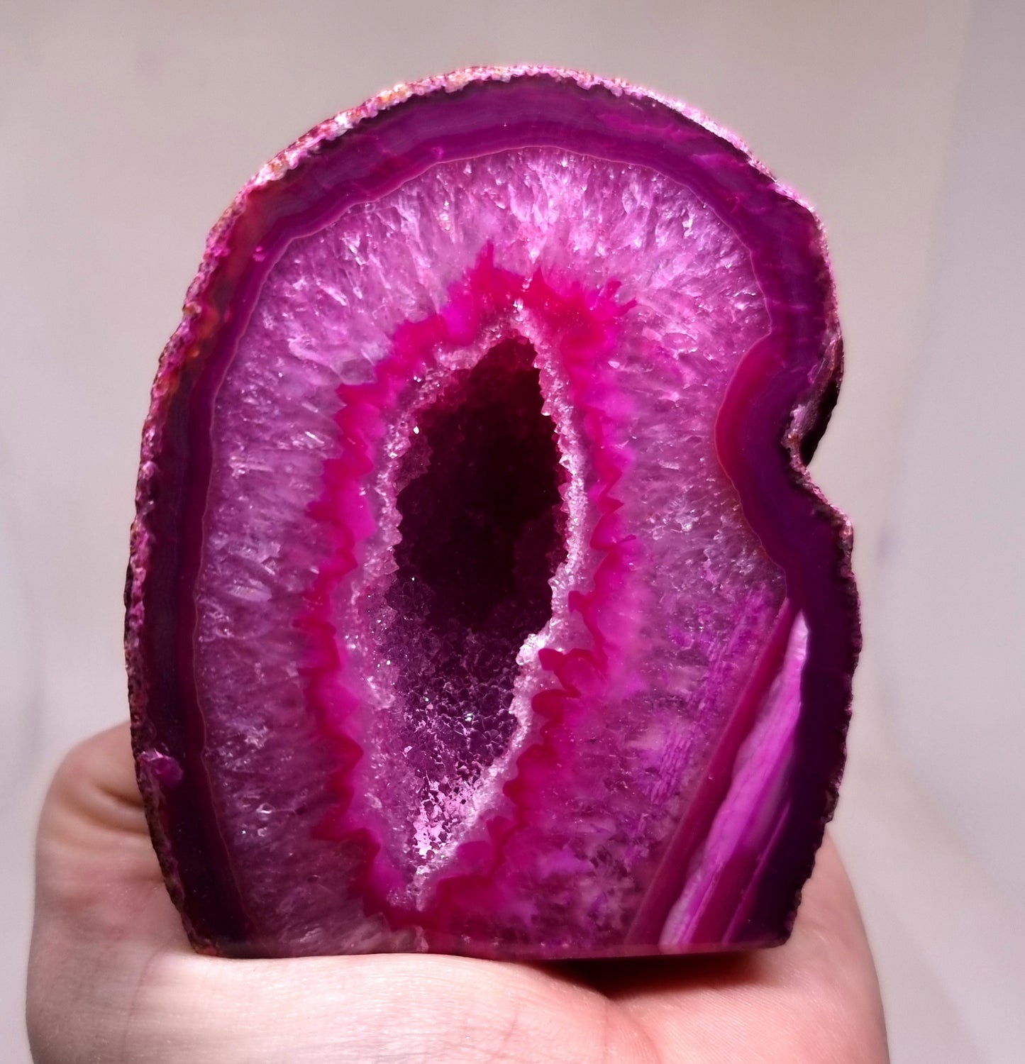PINK AGATE GEODE 402 g - PASSION