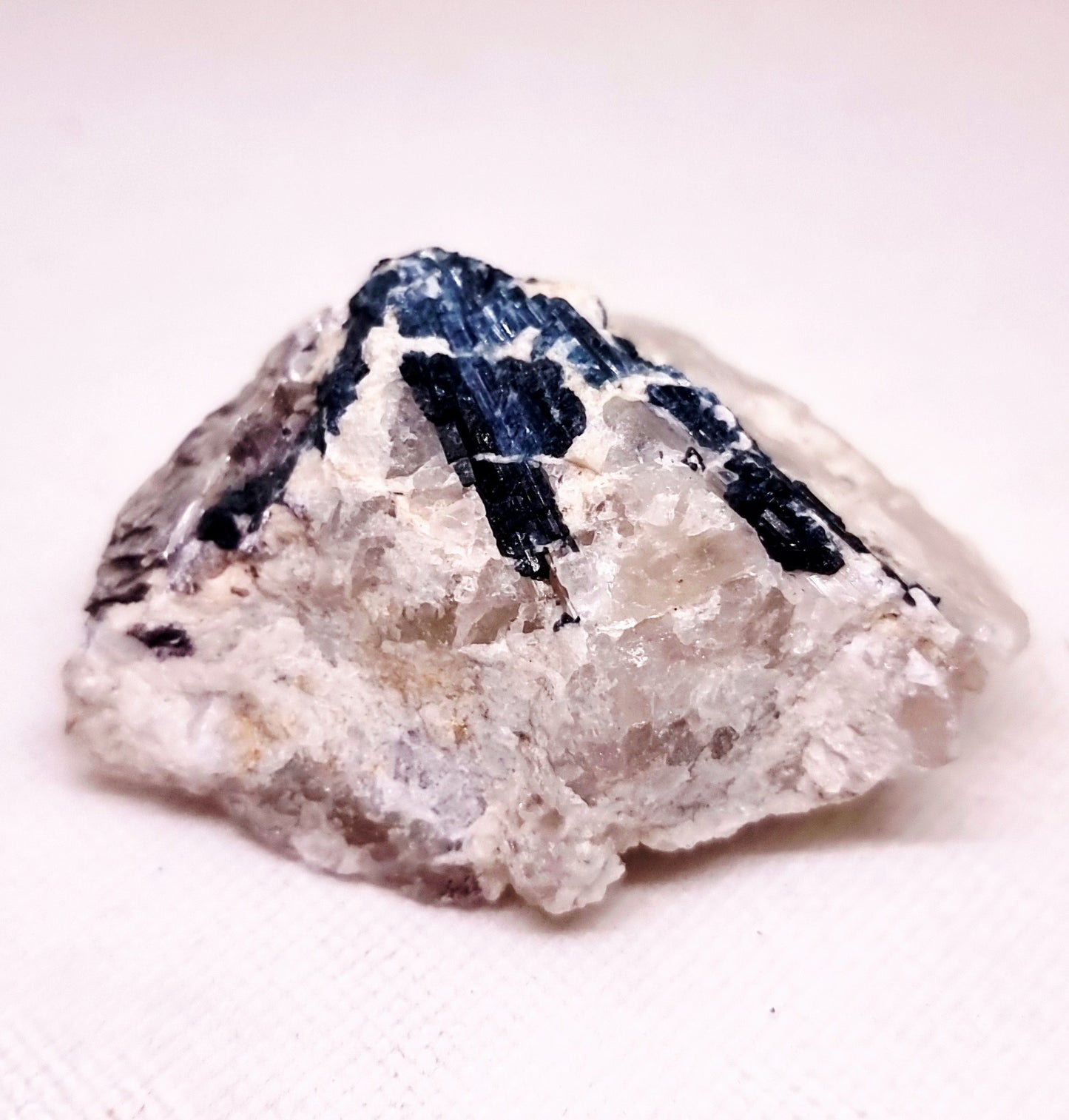 RARE BLUE INDICOLITE TOURMALINE IN WHITE QUARTZ 135 g