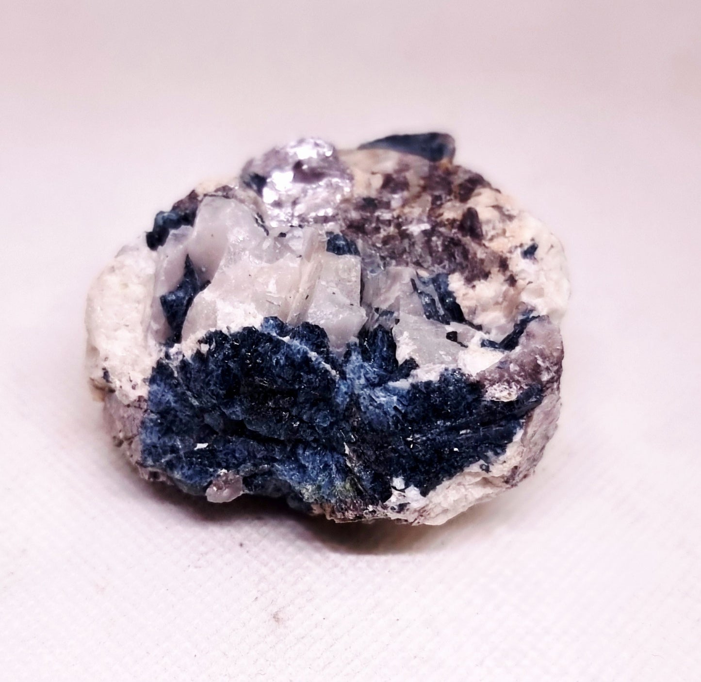 RARE BLUE INDICOLITE TOURMALINE IN WHITE QUARTZ 162 g