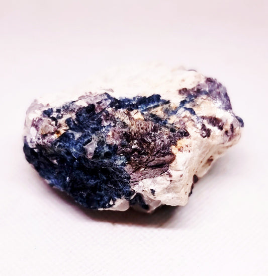 RARE BLUE INDICOLITE TOURMALINE IN WHITE QUARTZ 162 g