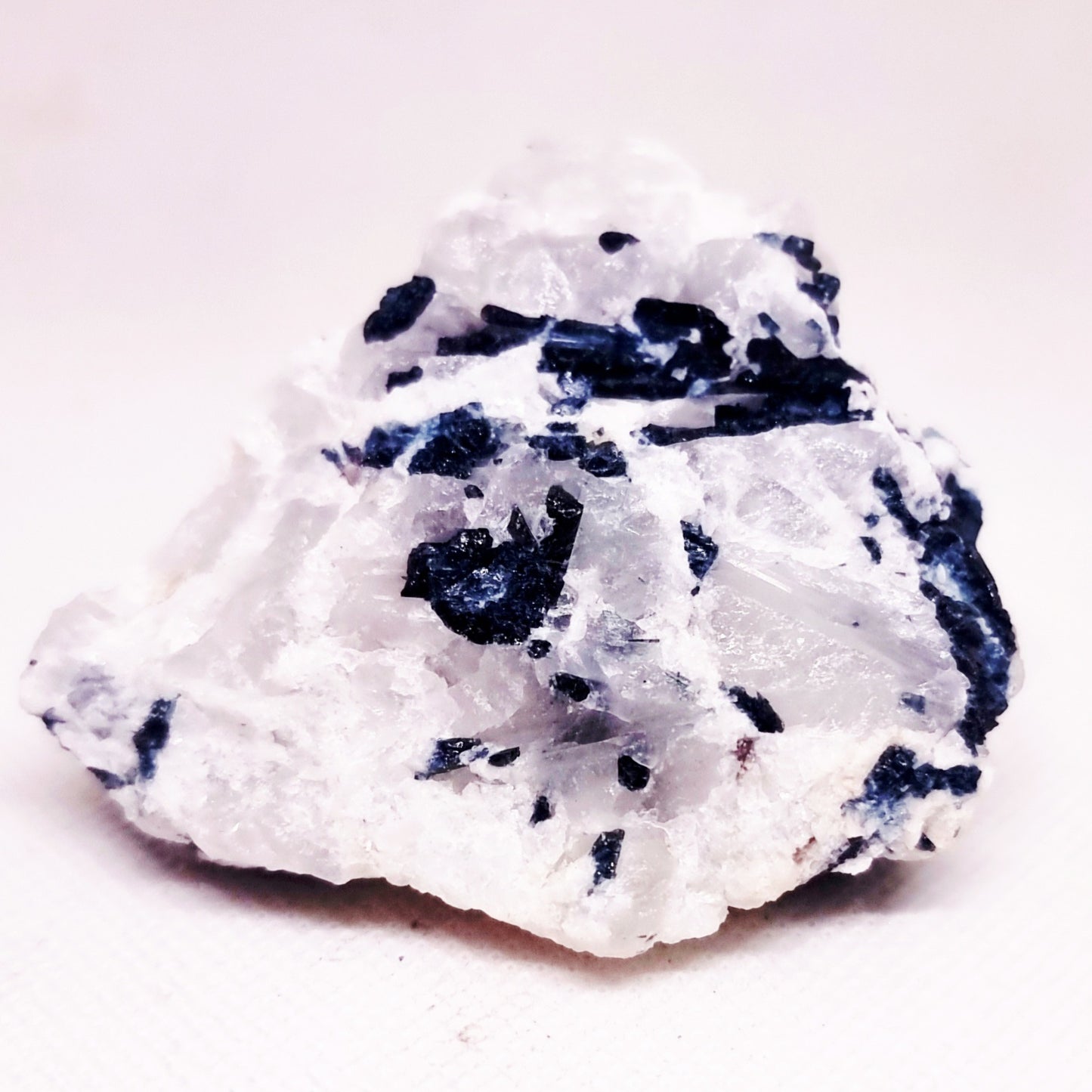 RARE BLUE INDICOLITE TOURMALINE IN WHITE QUARTZ 148 g