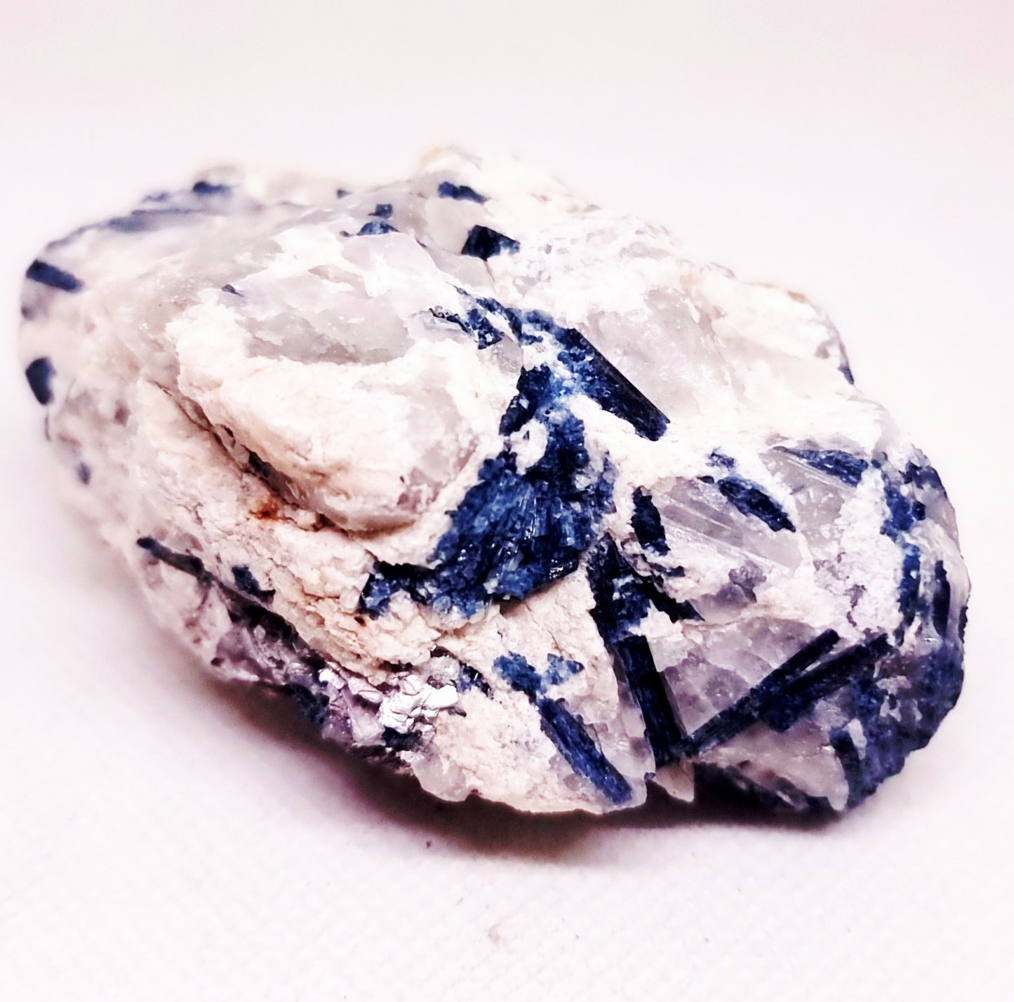 RARE BLUE INDICOLITE TOURMALINE IN WHITE QUARTZ 147 g