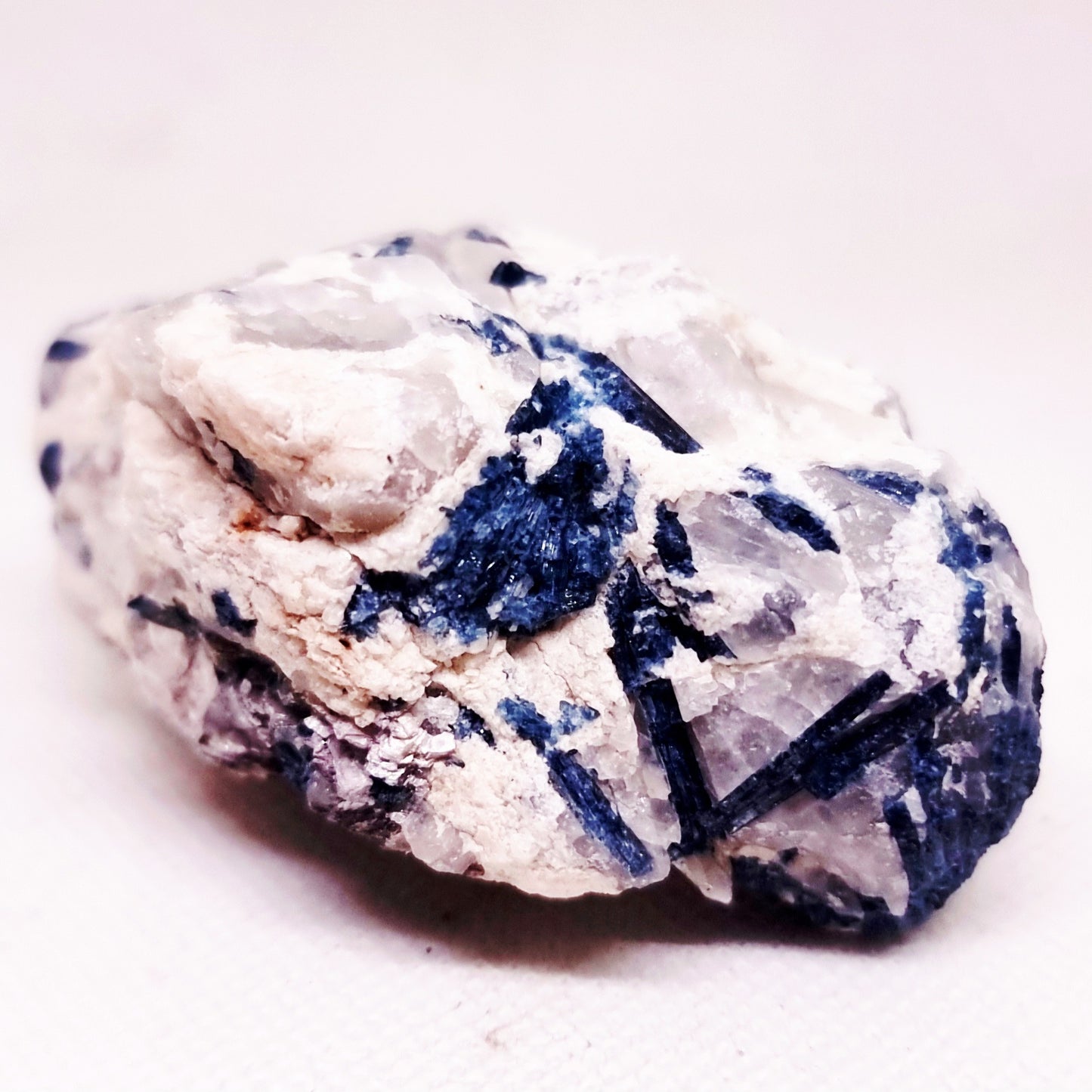 RARE BLUE INDICOLITE TOURMALINE IN WHITE QUARTZ 147 g