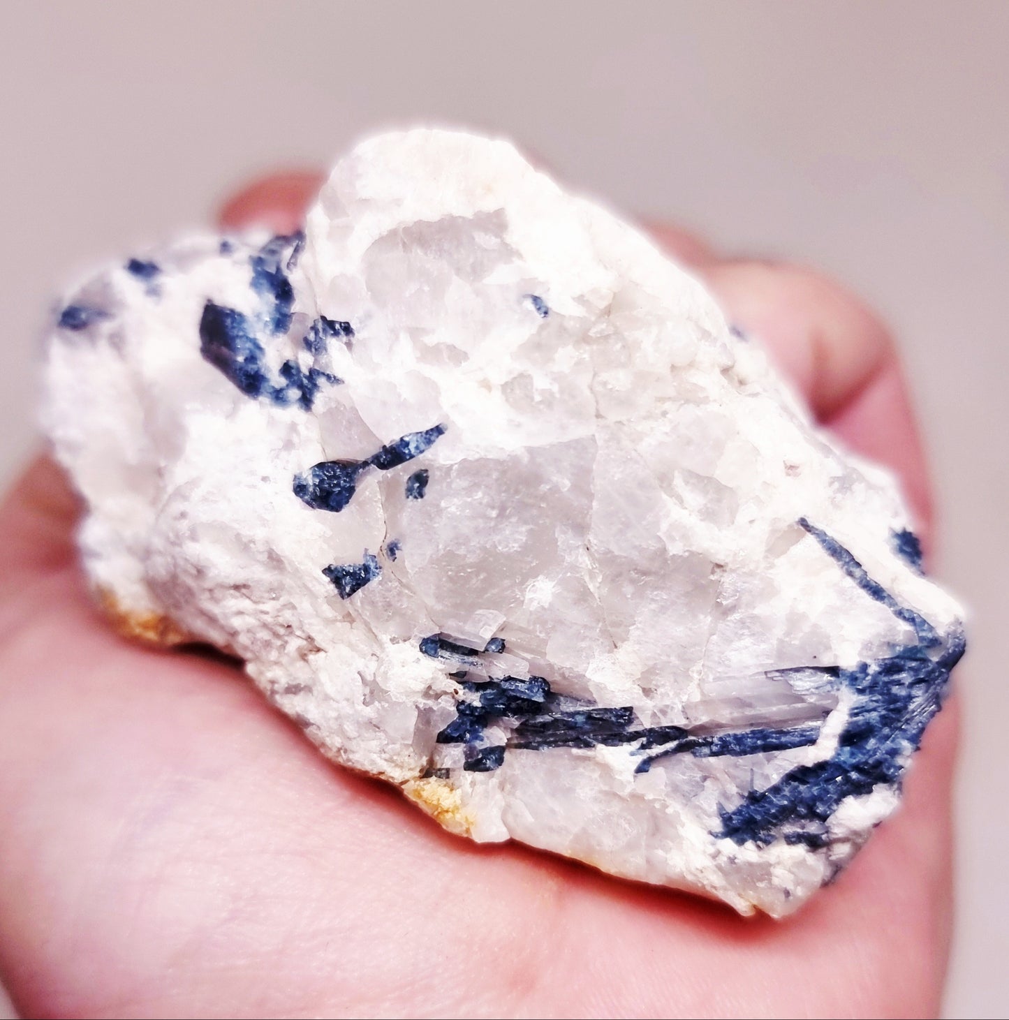 RARE BLUE INDICOLITE TOURMALINE IN WHITE QUARTZ 147 g