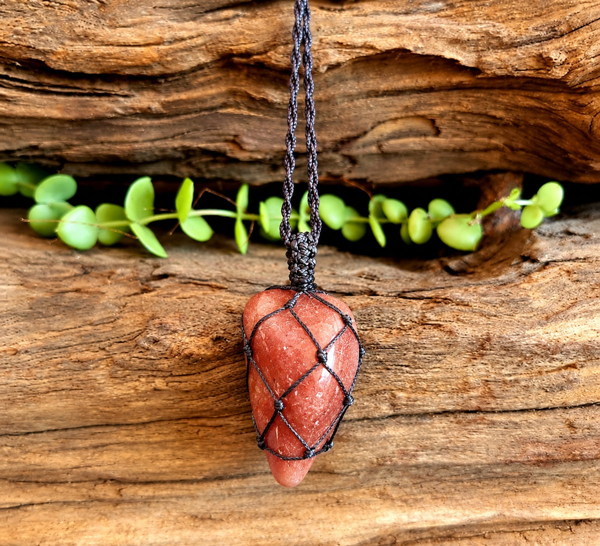 RED AVENTURINE MACRAME NECKLACE