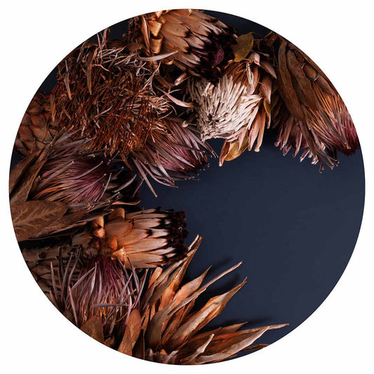 ROSE GOLD PROTEA ON DARK BLUE ROUND PLACEMAT