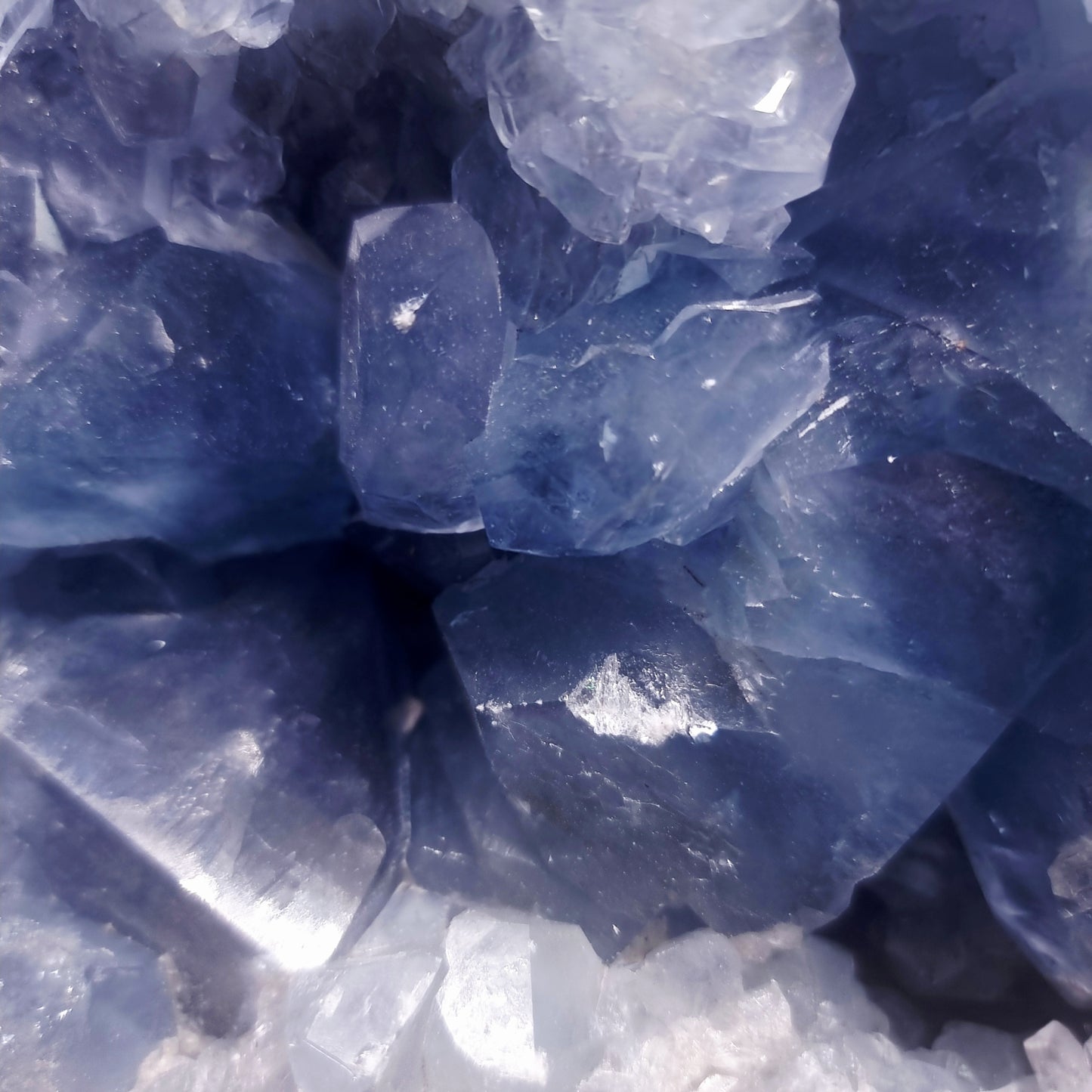 BLUE CELESTITE GEODE CLUSTER 14.1 kg - CLAIRVOYANCE