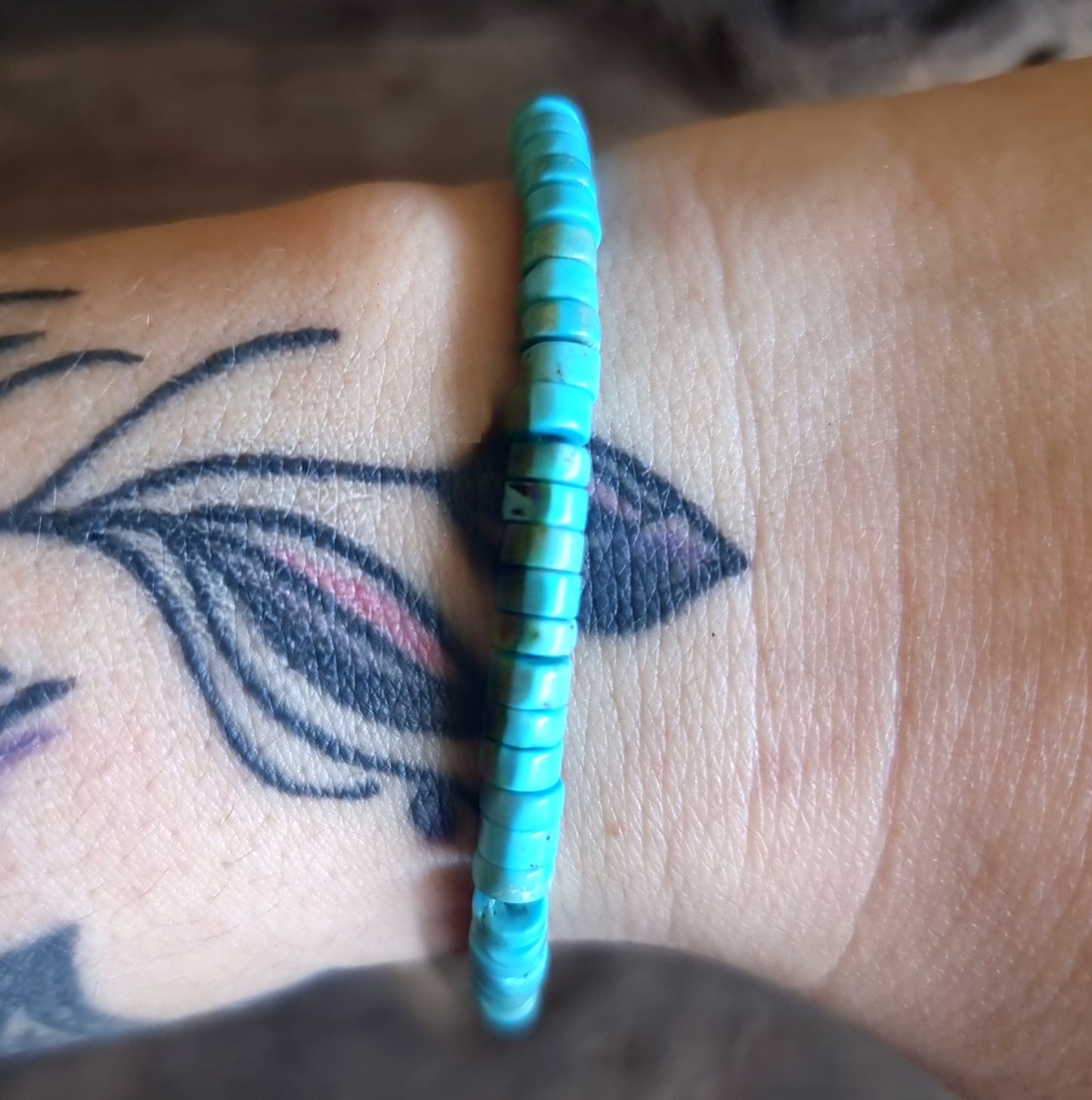 TURQUOISE HOWLITE NUGGET BRACELET 2 mm - GOOD FORTUNE