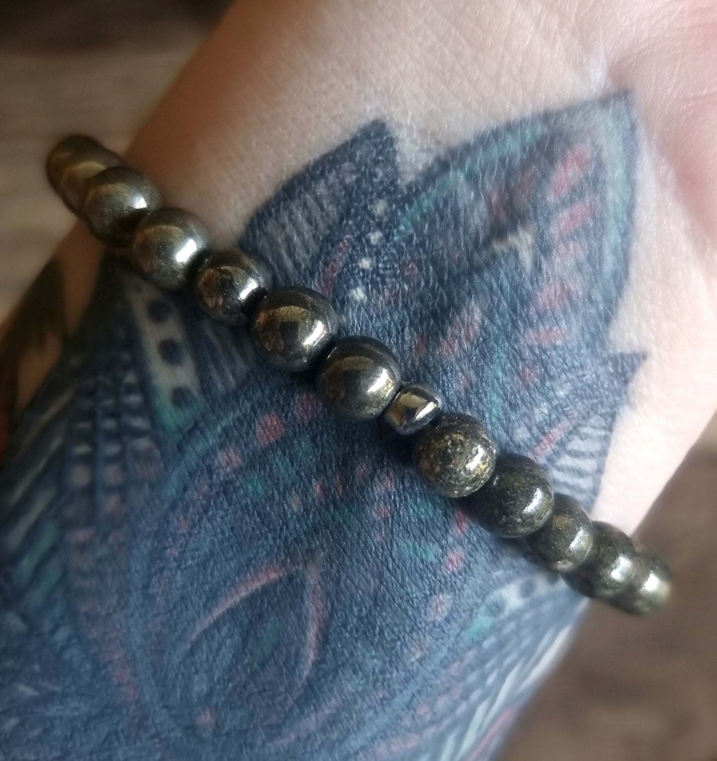 PYRITE ENERGY BRACELET 6 mm - WEALTH & ABUNDANCE