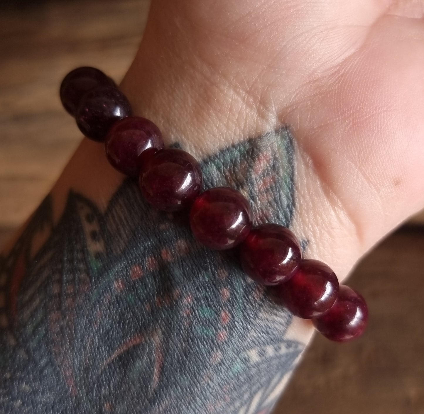 GARNET ENERGY BRACELET 10 mm - LOVE & PROTECTION