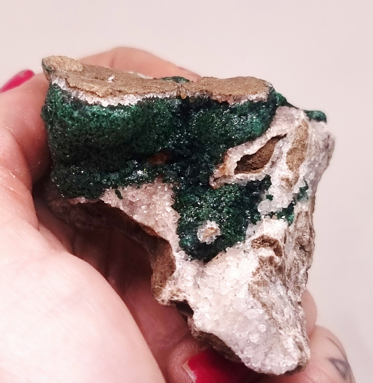 RARE BALL MALACHITE ON DRUZY QUARTZ 84 g