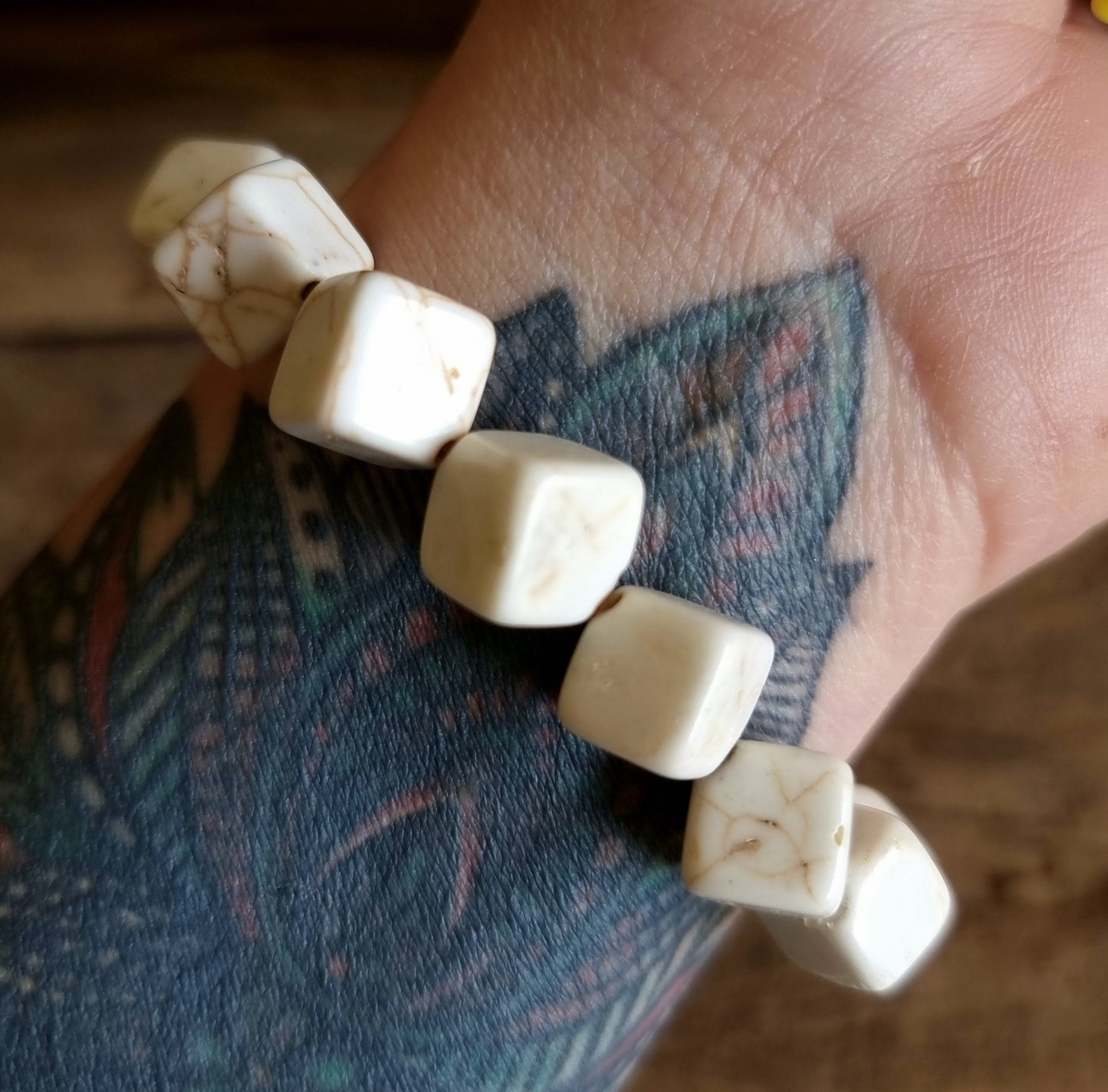 WHITE HOWLITE LARGE SQUARED BRACELET - HIGHER REALMS