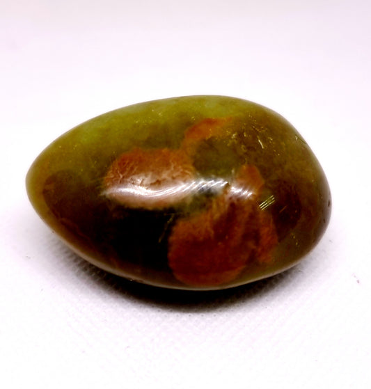 RARE DARK GREEN OPAL GALLET 67 g - WEALTH & HARMONY