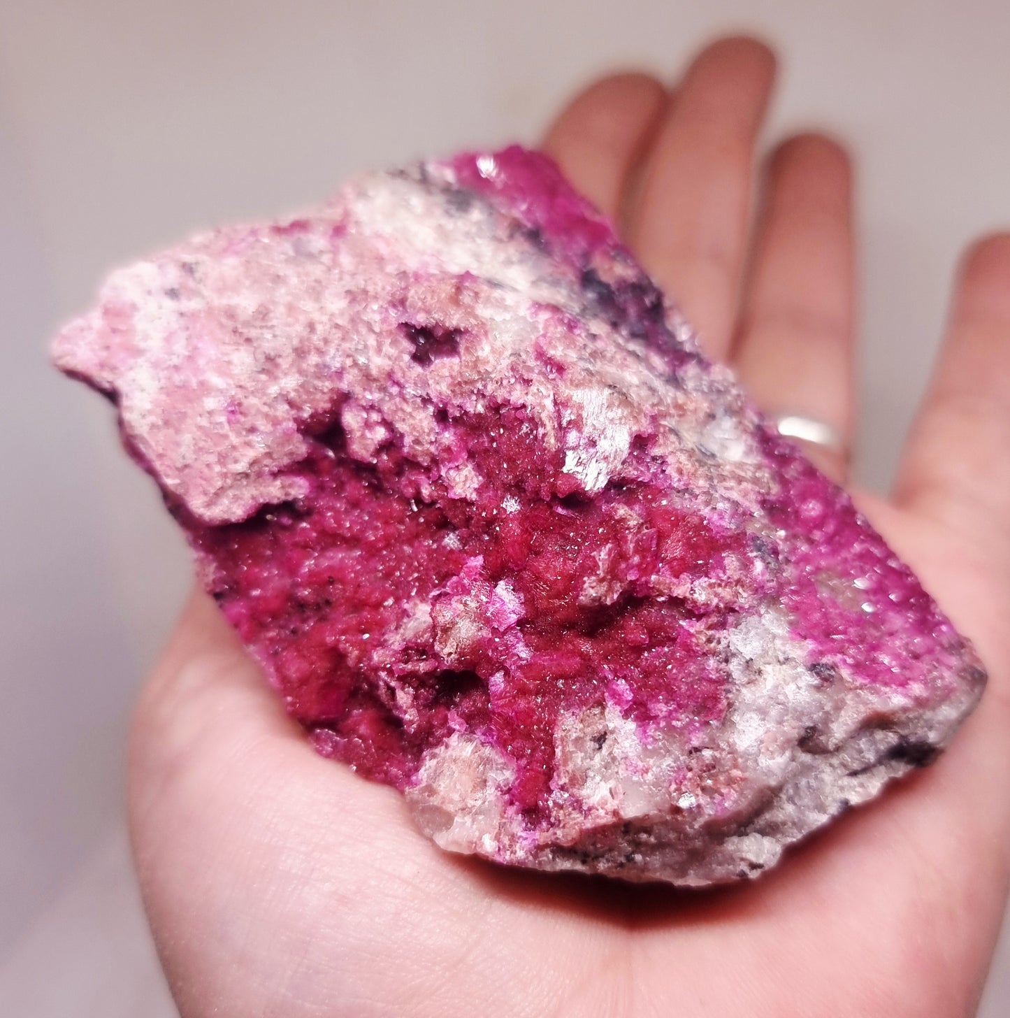 BRIGHT PINK SALROSE COBALTOAN DOLOMITE 217 g - SELF LOVE