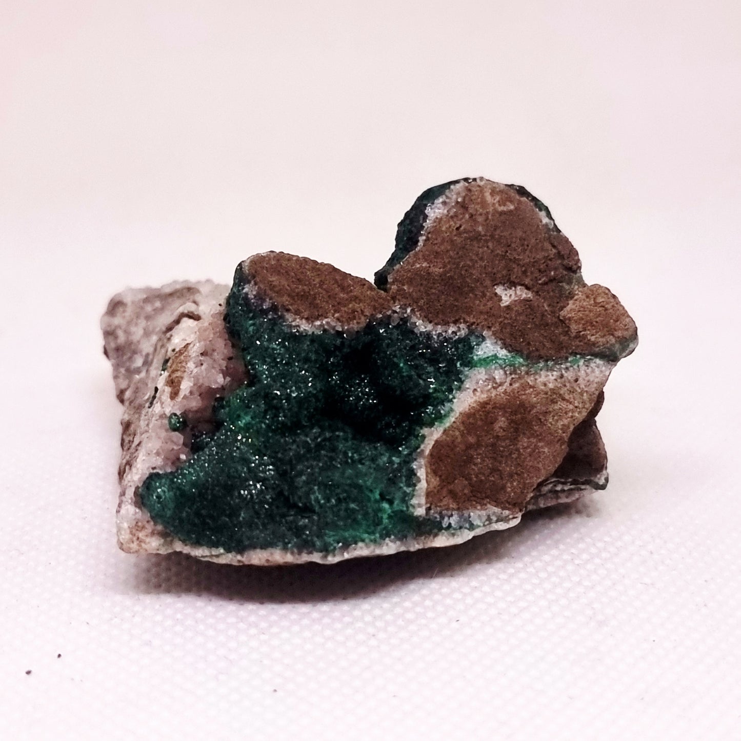 RARE BALL MALACHITE ON DRUZY QUARTZ 84 g