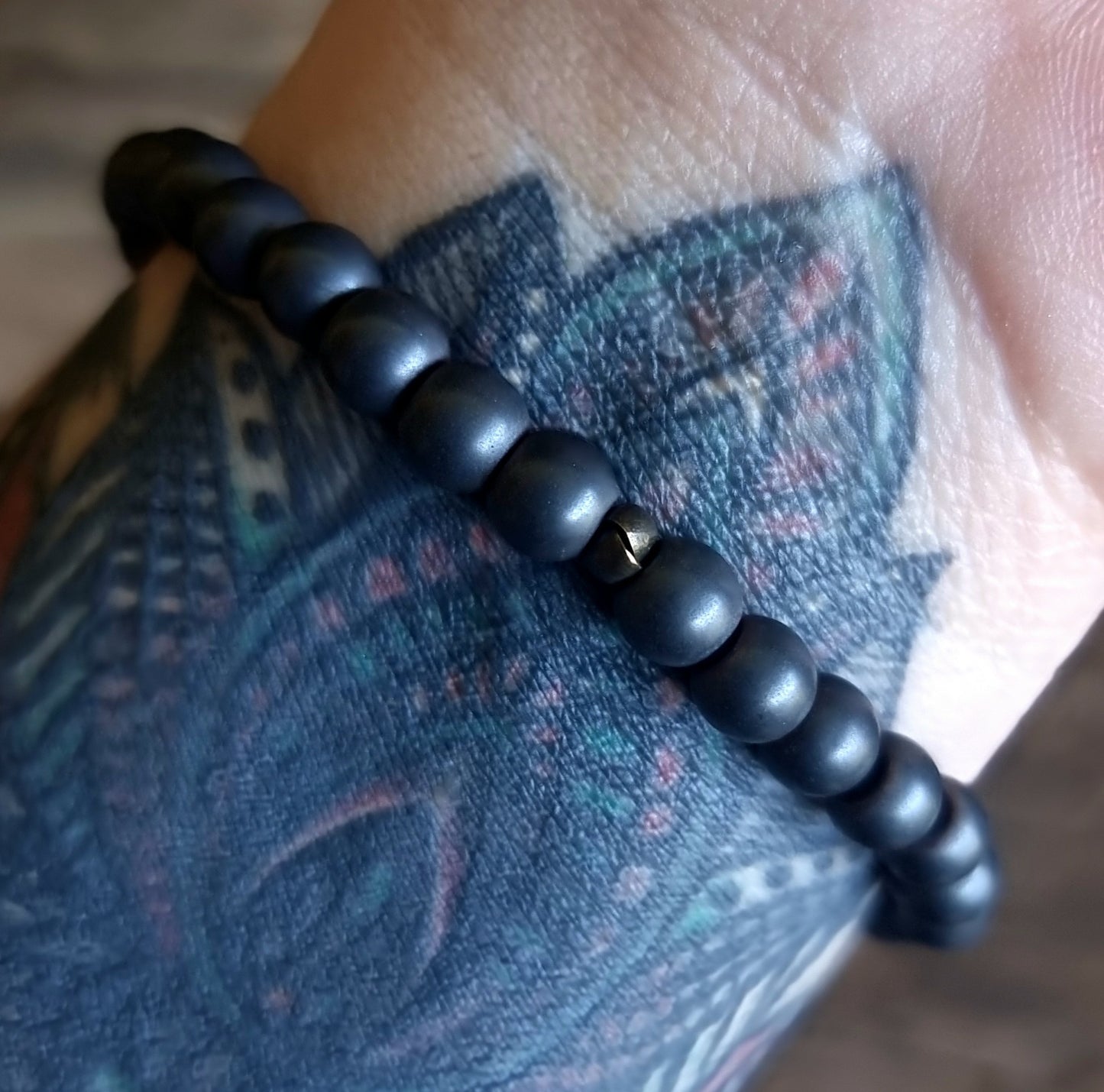 HEMATITE MATT ENERGY BRACELET 6 mm - GROUNDING AND PROTECTION