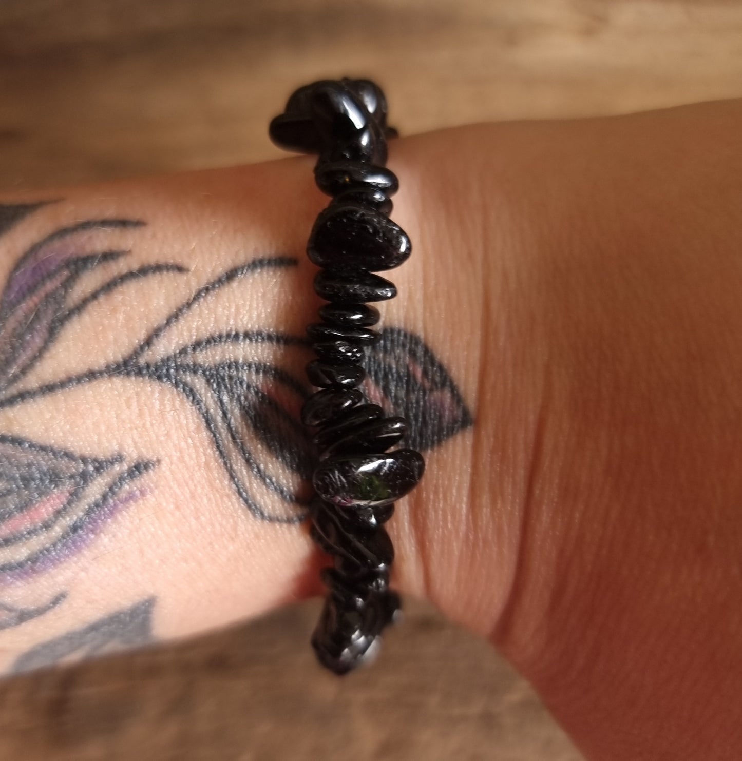 BLACK TOURMALINE CHIPPED BRACELET - SHAMANIC PROTECTION