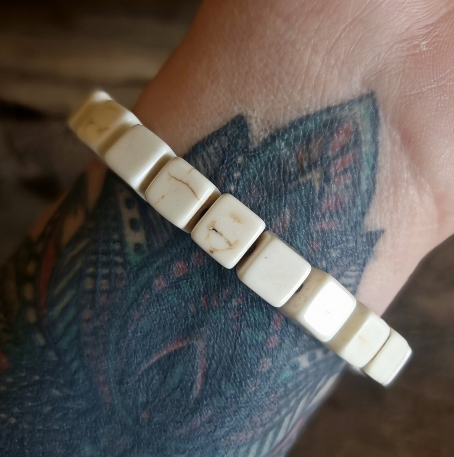 WHITE HOWLITE SQUARED BRACELET - HIGHER REALMS