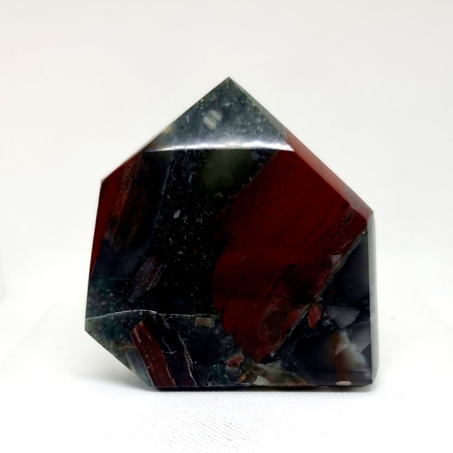 POLISHED AFRICAN BLOODSTONE WITH PYRITE TOWER 595 g - GROUNDING & PROTECTION