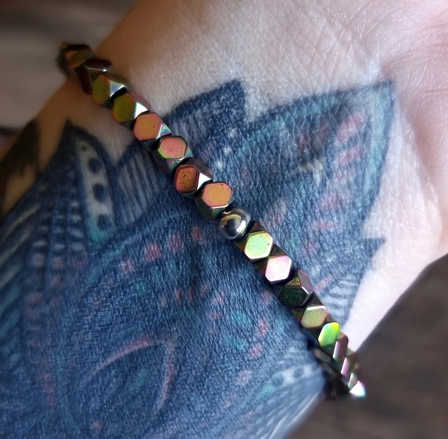 HEMATITE BRONZE FACETED ENERGY BRACELET 2 mm - GROUNDING