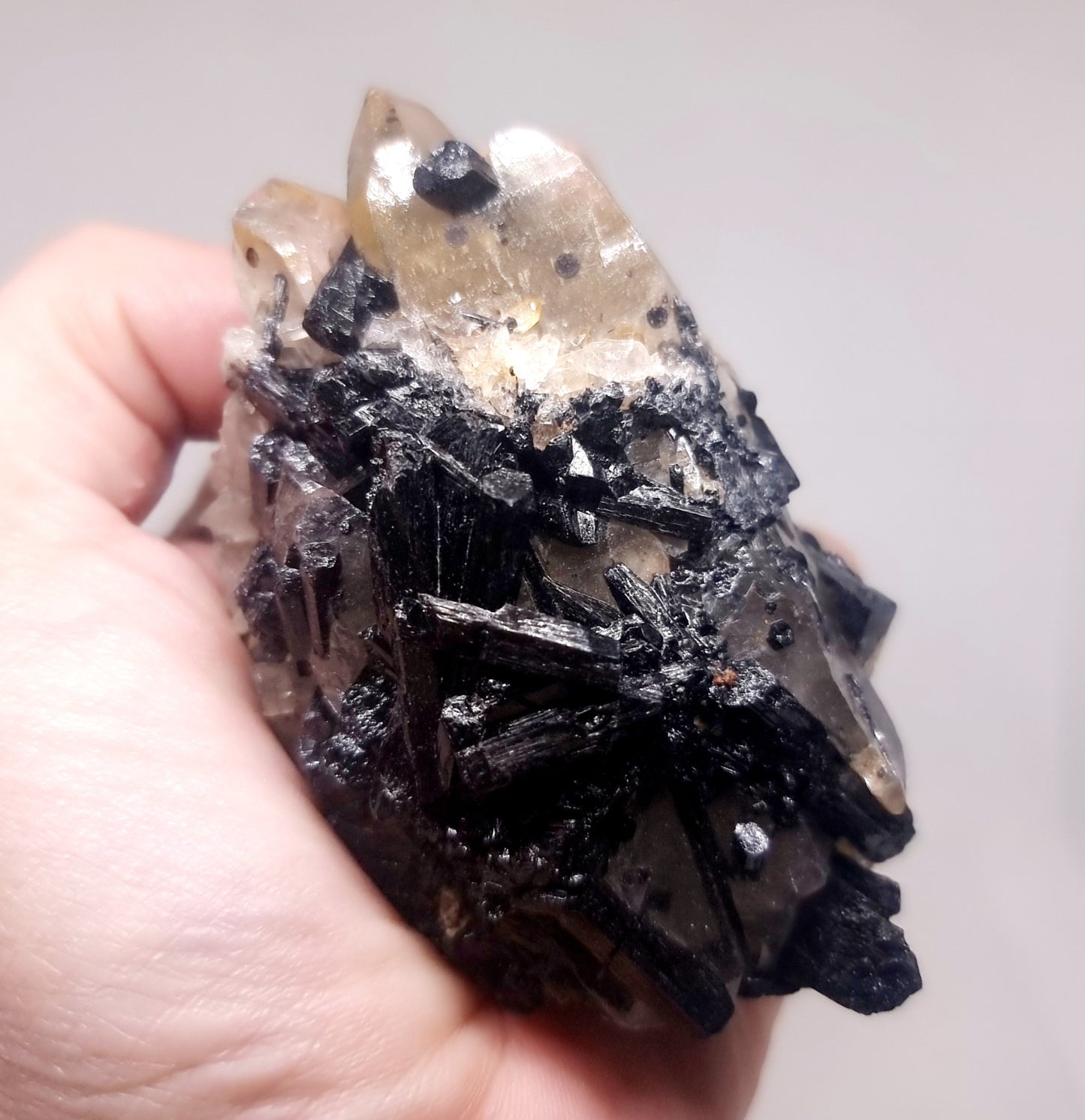 BLACK SCHORL TOURMALINE SPECIMEN 168 g - SHAMANIC PROTECTION