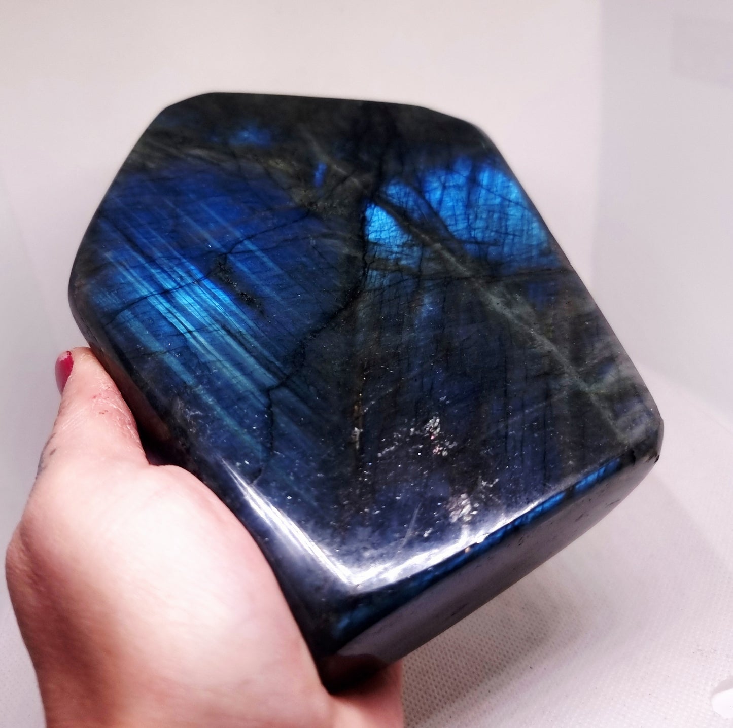 POLISHED BLUE & GREEN FLASH LABRADORITE FREEFORM 1.47 kg - CLAIRVOYANCE