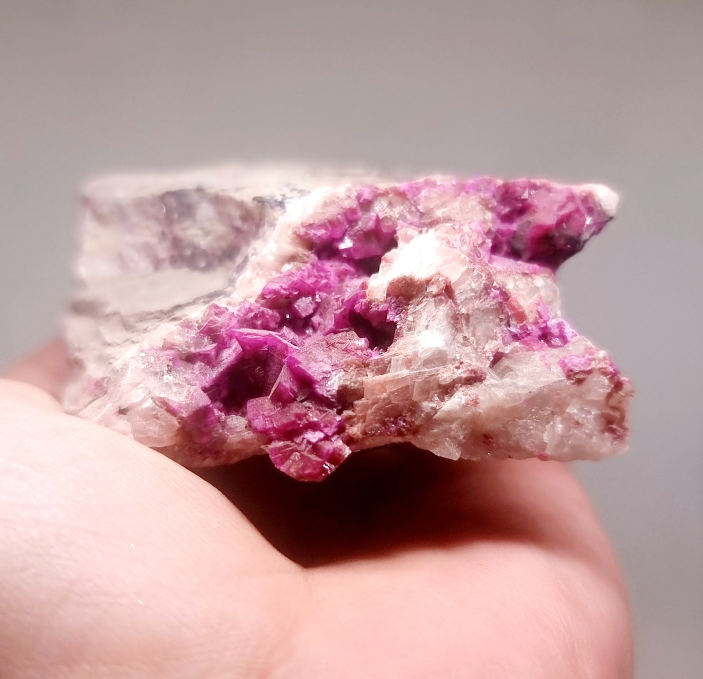 BRIGHT PINK SALROSE COBALTOAN DOLOMITE 204 g - SELF LOVE