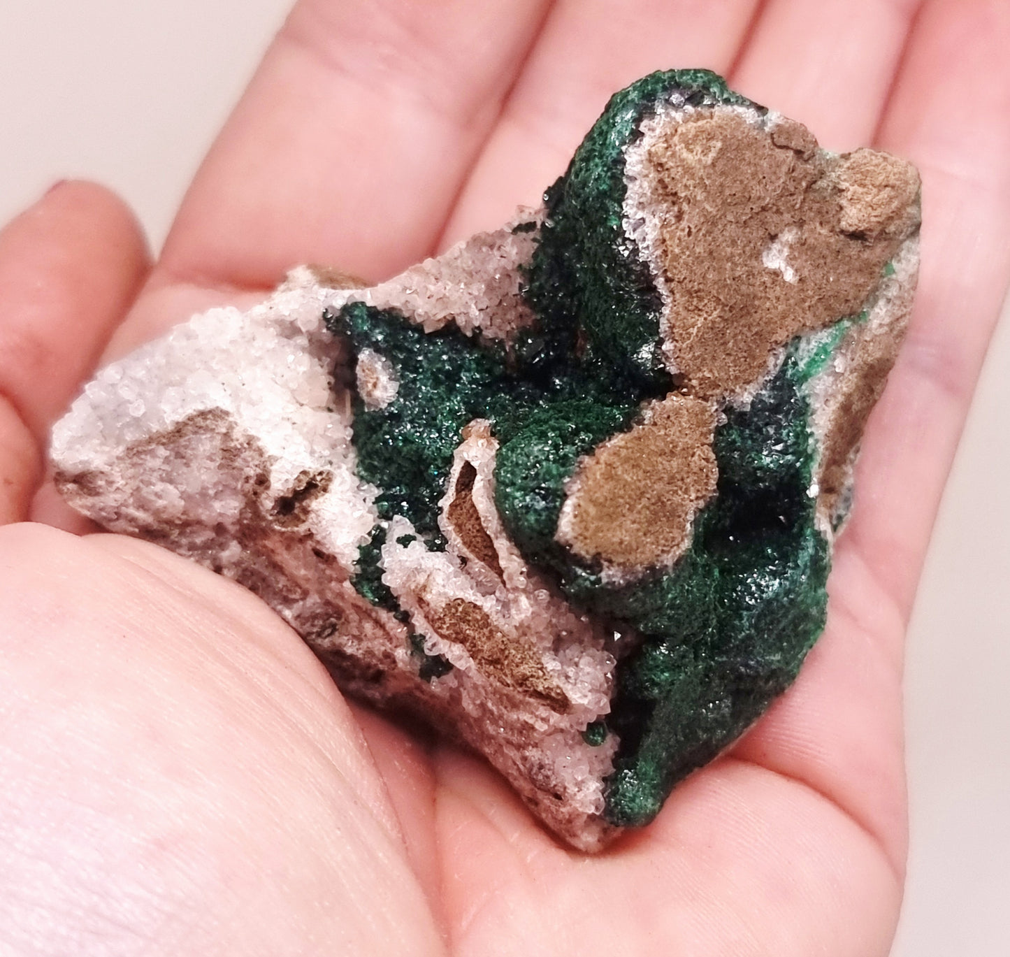 RARE BALL MALACHITE ON DRUZY QUARTZ 84 g