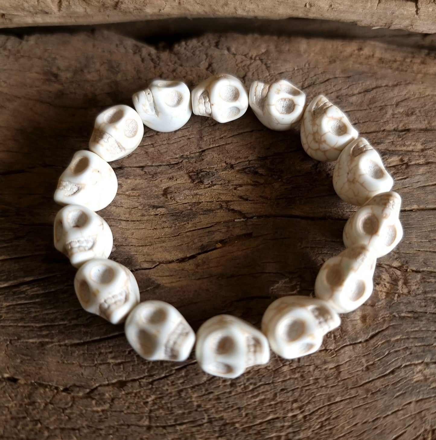 WHITE HOWLITE SKULL BRACELET - HIGHER REALMS