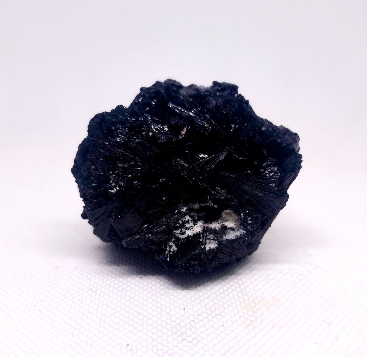 BLACK SCHORL TOURMALINE SPECIMEN 142 g - SHAMANIC PROTECTION