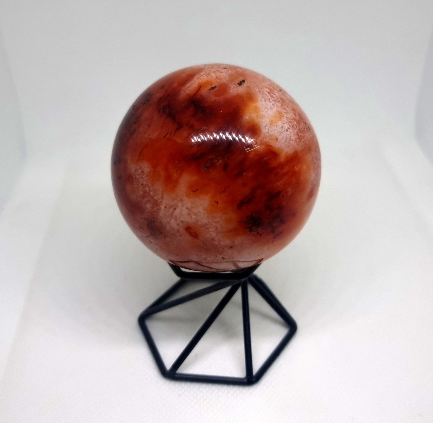 CARNELIAN POLISHED SPHERE 6 cm - CREATIVITY