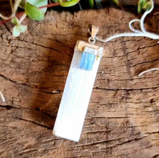 SELENITE & BLUE KYANITE PENDANT - ANGELIC GUIDANCE