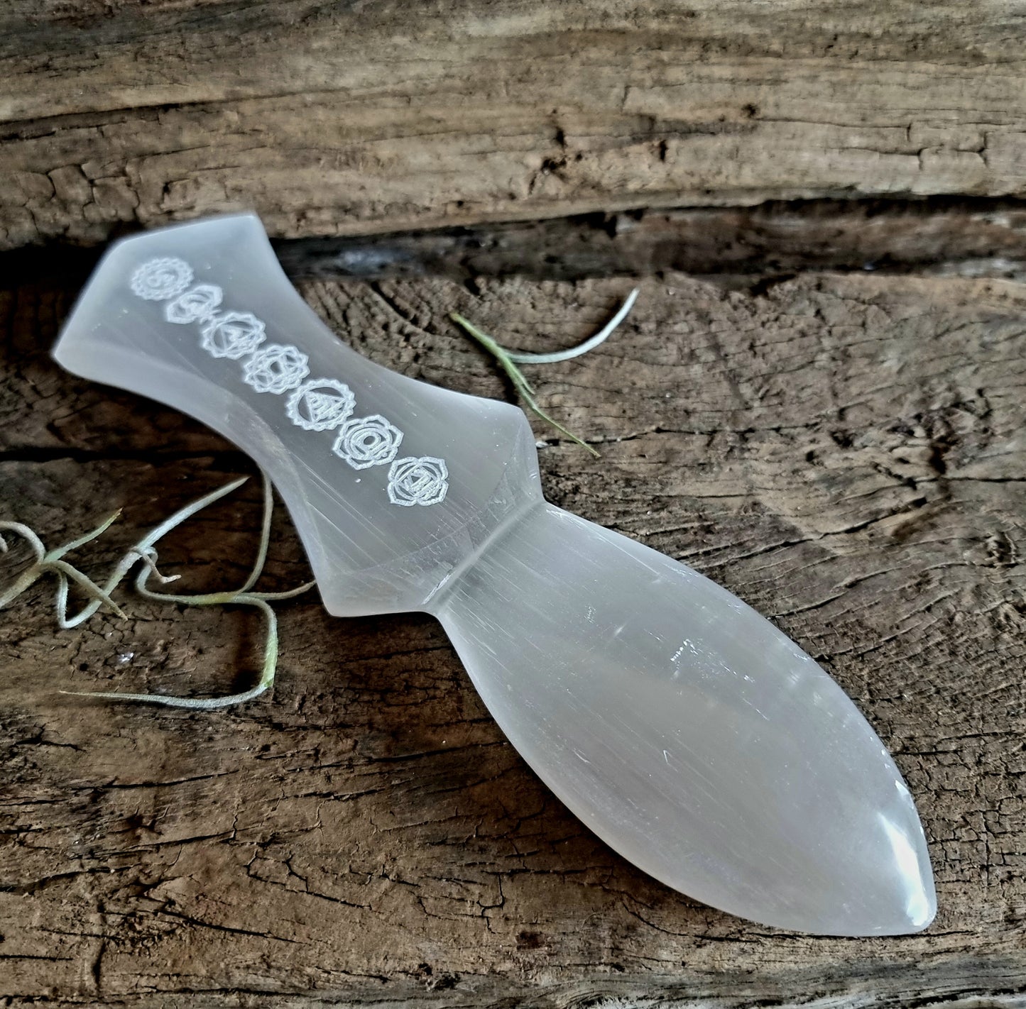 SELENITE SWORD ENGRAVED 7 CHAKRAS - ANGELIC GUIDANCE