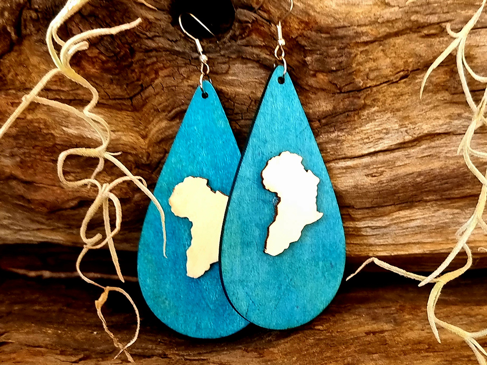 AFRICA BLUE WOODEN EARRINGS