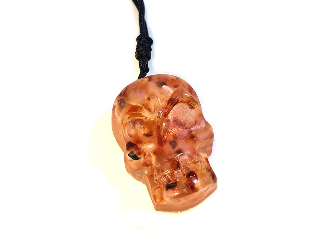 CARNELIAN RESIN SKULL NECKLACE - CREATIVITY